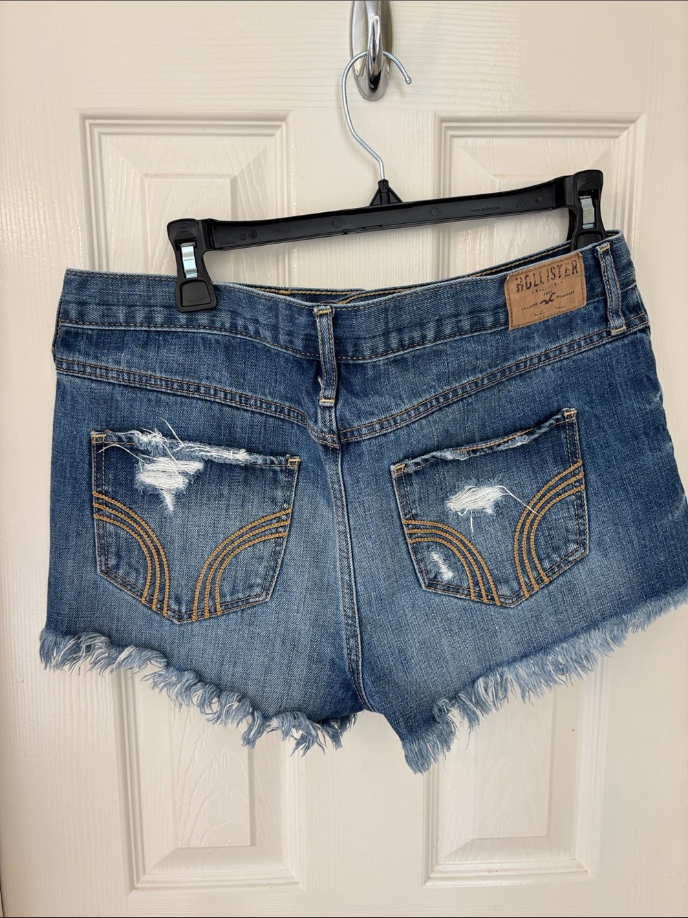 Hollister Women's Distressed Dark Blue Denim Cutoff Shorts - Picture 2 of 6
